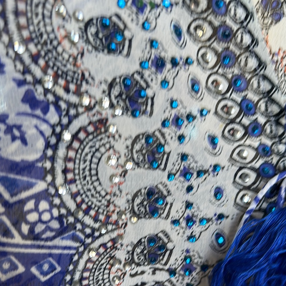 Blue and White Patterned Tunic - Picture 3 of 7